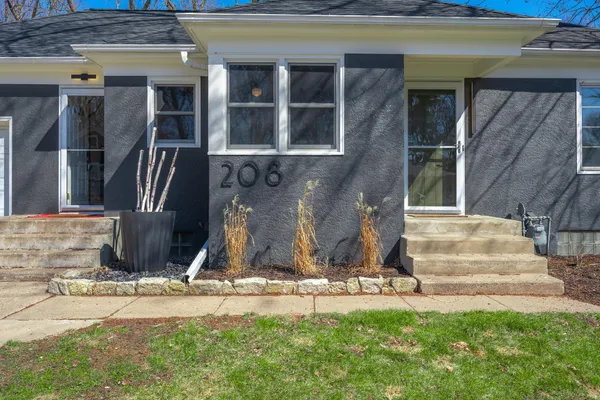 $359,000 | 208 11th Street, Hudson, WI 54016