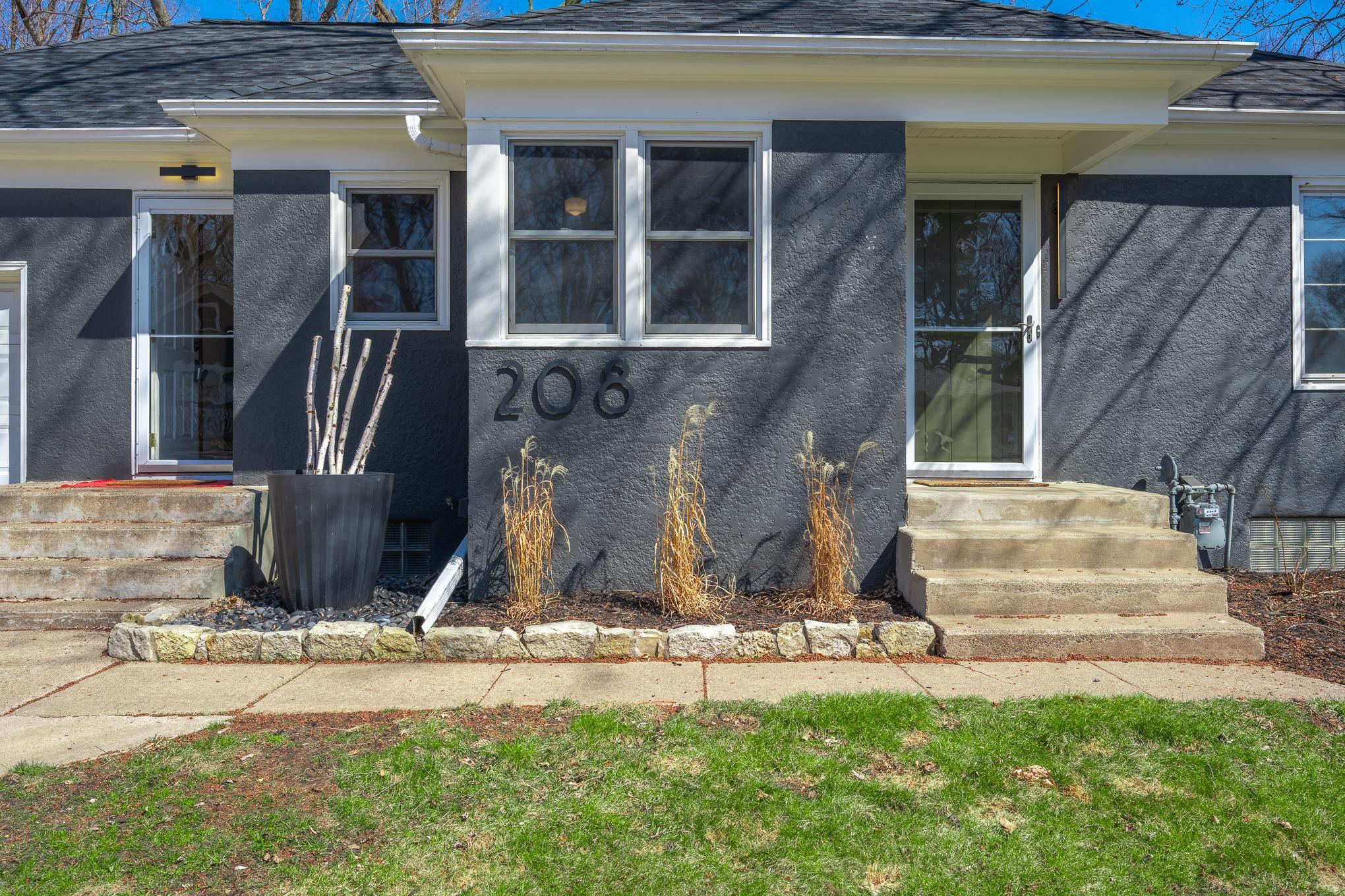 208 11th Street Hudson, WI 54016 - Photo 4 of 36