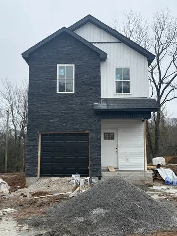 $311,000 | 811 Gracey Avenue, Clarksville, TN 37040