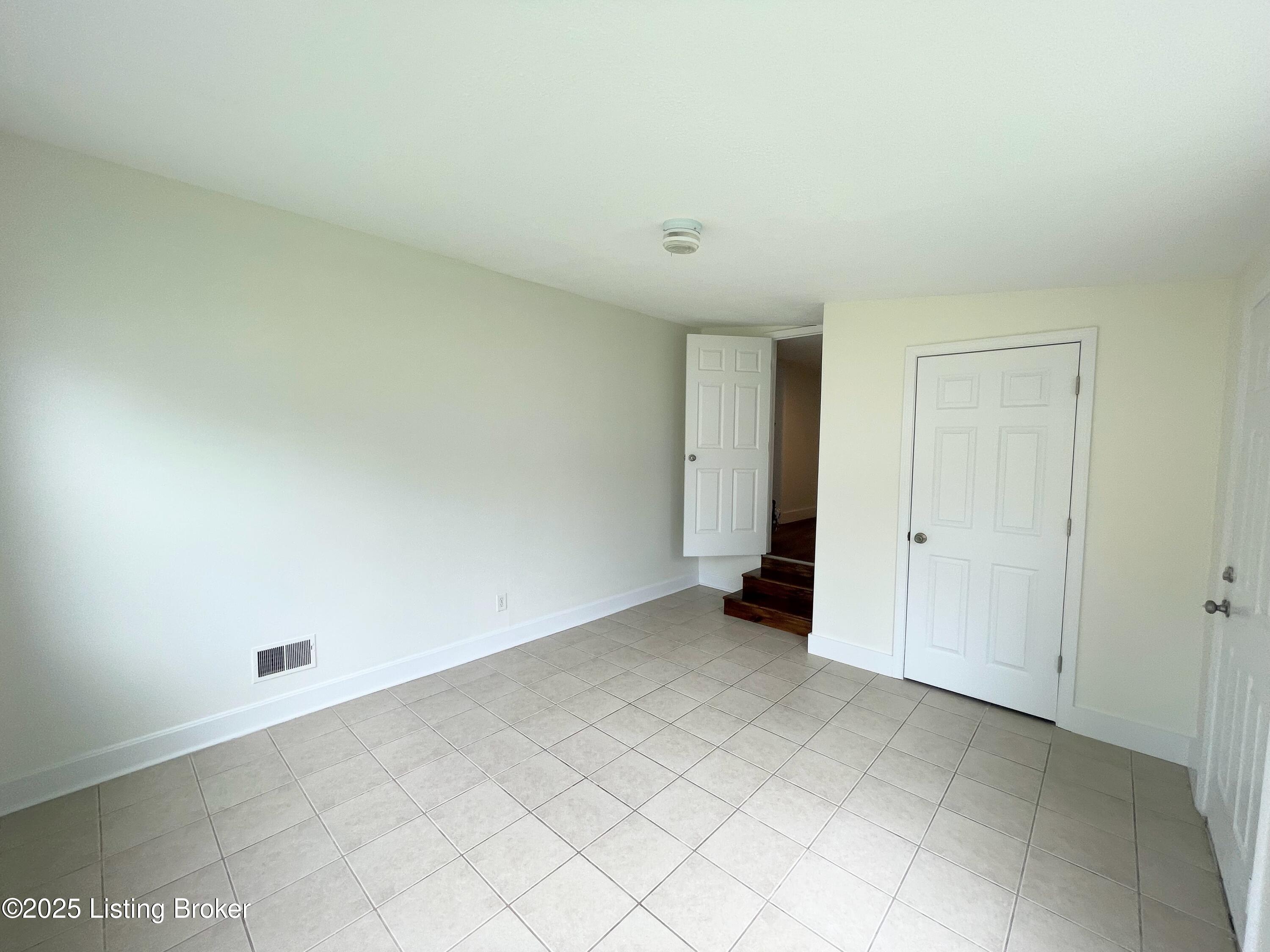 3004 Wayne Road Louisville, KY 40216 - Photo 36 of 44 IMG_0912