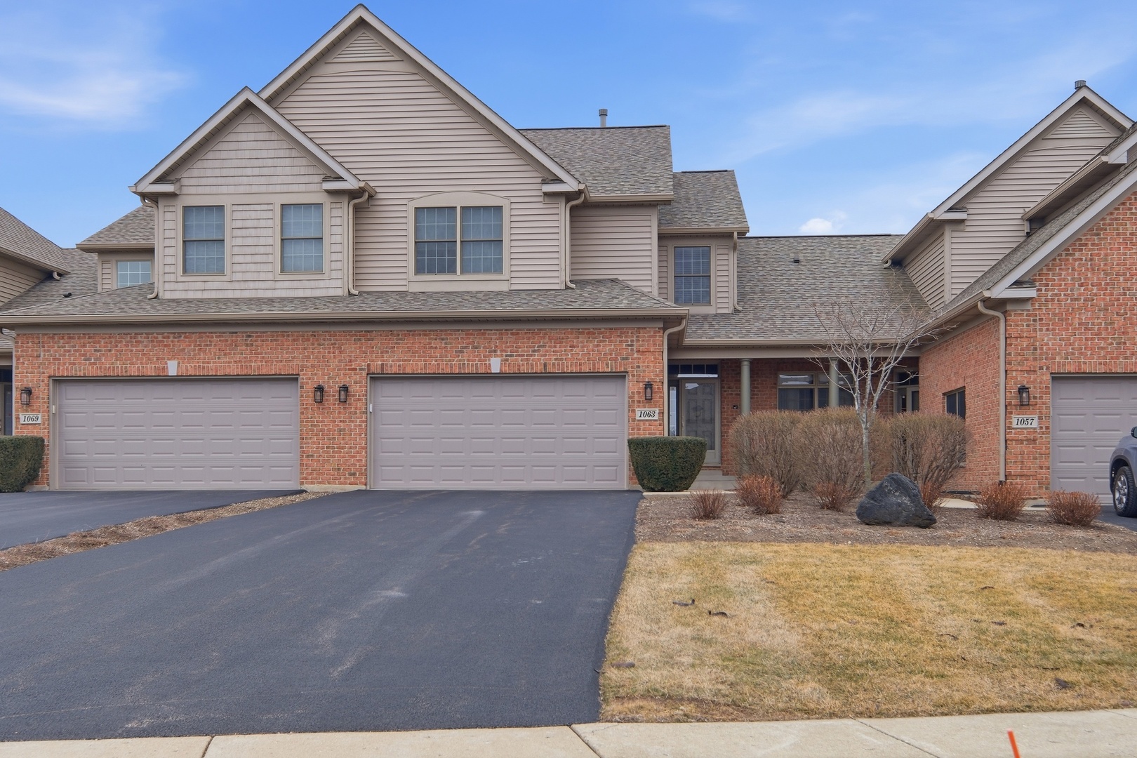 1063 Inverness Drive Antioch, IL 60002 - Photo 2 of 42