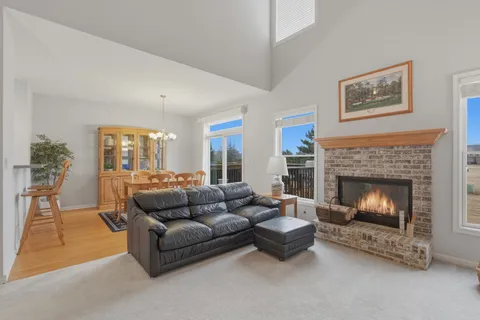 $389,000 | 1063 Inverness Drive, Antioch, IL 60002