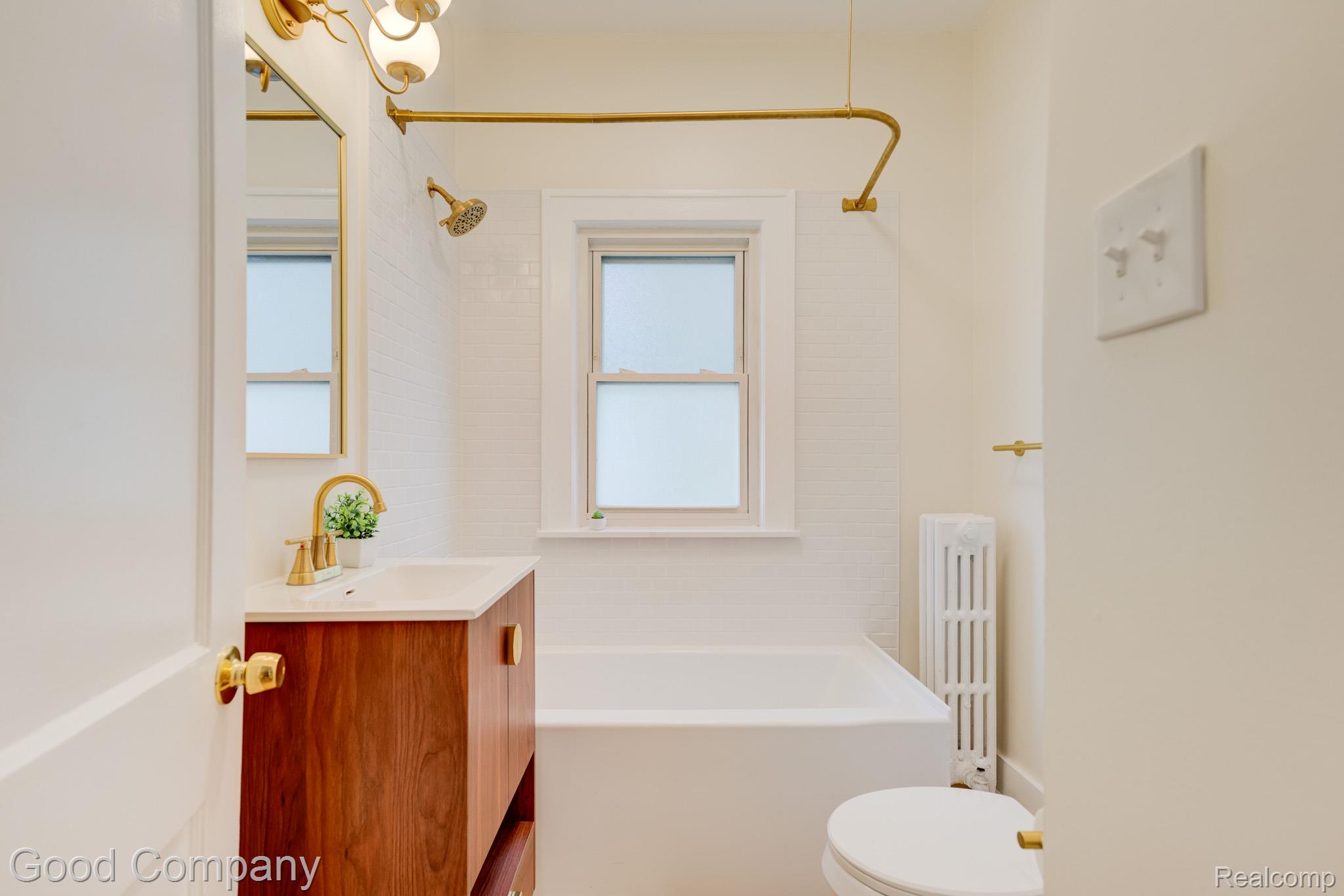 835 Allen Street Ferndale, MI 48220 - Photo 13 of 44 835 Allen St.-18.jpg