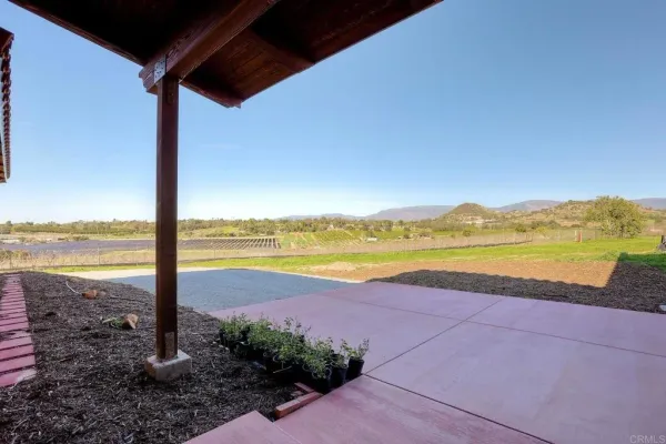 $3,900 | 29433 Cole Grade Road, Valley Center, CA 92082