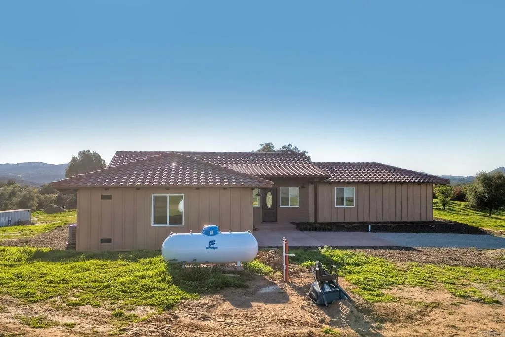 29433 Cole Grade Road Valley Center, CA 92082 - Photo 40 of 57