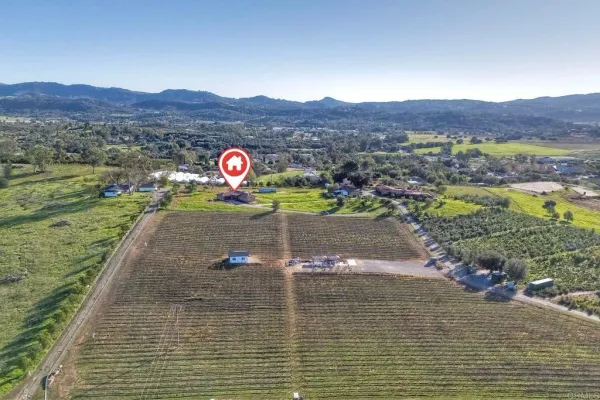 $3,900 | 29433 Cole Grade Road, Valley Center, CA 92082
