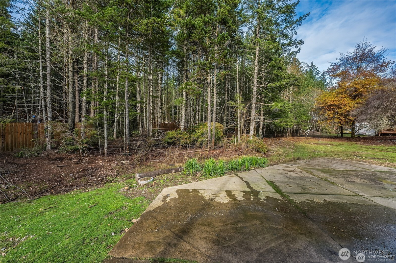 8993 Southwest Lake Flora Road Bremerton, WA 98312 - Photo 15 of 28