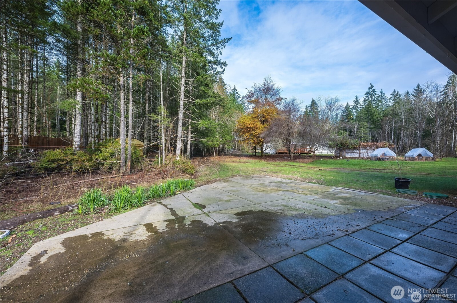 8993 Southwest Lake Flora Road Bremerton, WA 98312 - Photo 16 of 28
