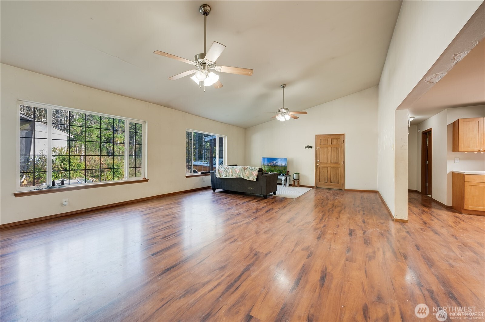 8993 Southwest Lake Flora Road Bremerton, WA 98312 - Photo 21 of 28