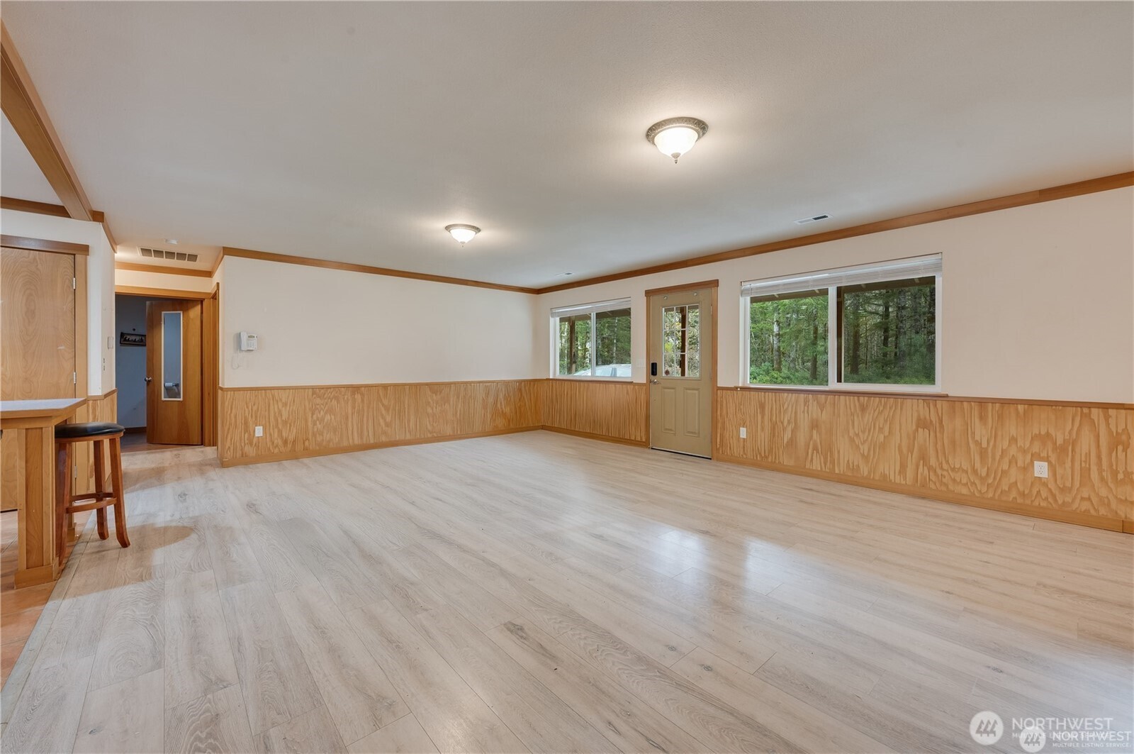 8993 Southwest Lake Flora Road Bremerton, WA 98312 - Photo 4 of 28