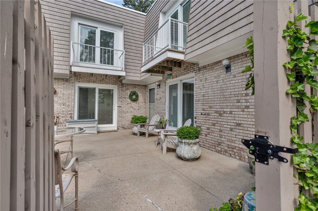18 Caddy Rock Road, Unit D North Kingstown, RI 02852 - Photo 3 of 35