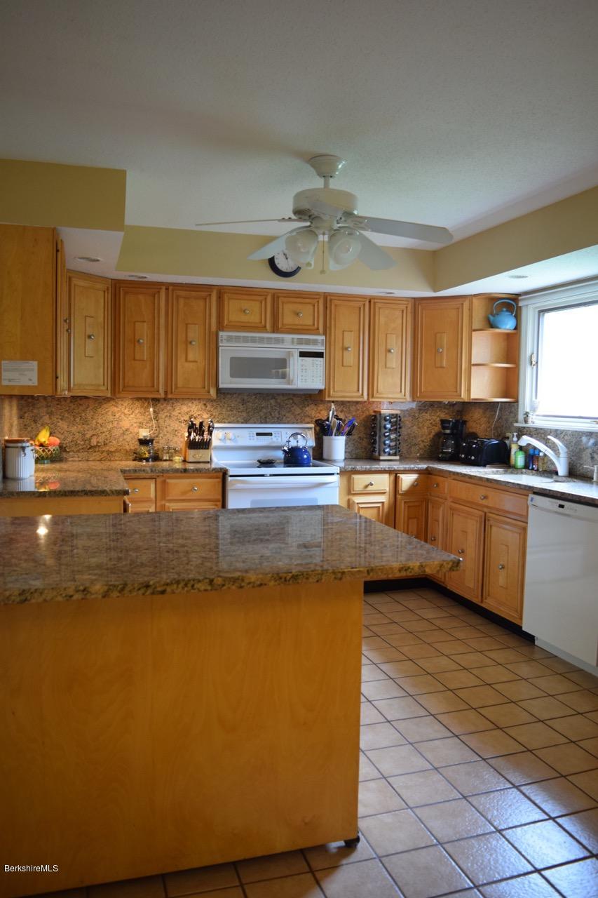 231 East Slope Road Richmond, MA 01201 - Photo 11 of 39 DSC_0412