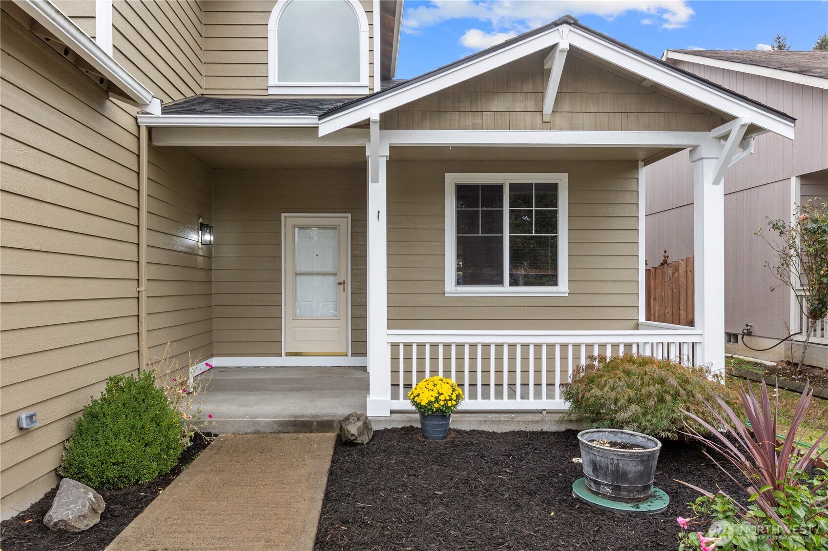 2538 Hidden Springs Loop Southeast Lacey, WA 98503 - Photo 4 of 37