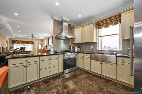 $1,820,000 | 29-42 164th Street | Murray Hill - Flushing