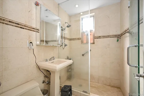 $1,820,000 | 29-42 164th Street | Murray Hill - Flushing