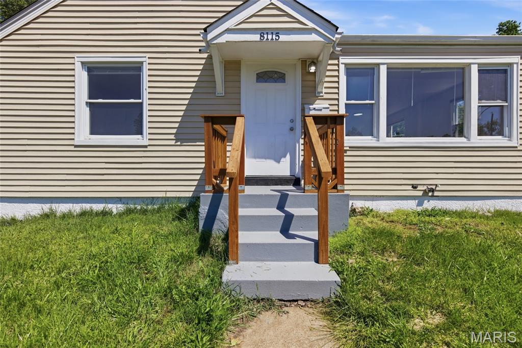 8115 Myrick Street Berkeley, MO 63134 - Photo 29 of 34