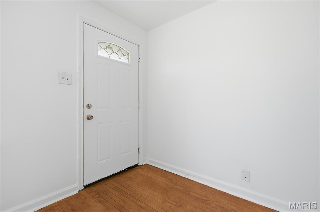 8115 Myrick Street Berkeley, MO 63134 - Photo 4 of 34