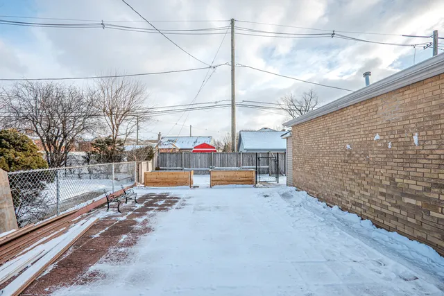 $525,000 | 499 Longcommon Road, Riverside, IL 60546