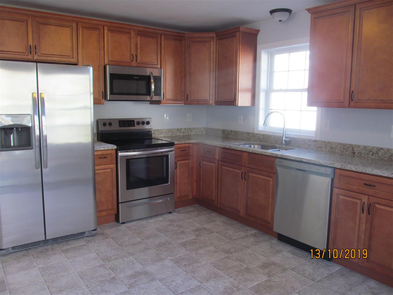 417 Tarrytown Road Manchester, NH 03103 - Photo 3 of 10