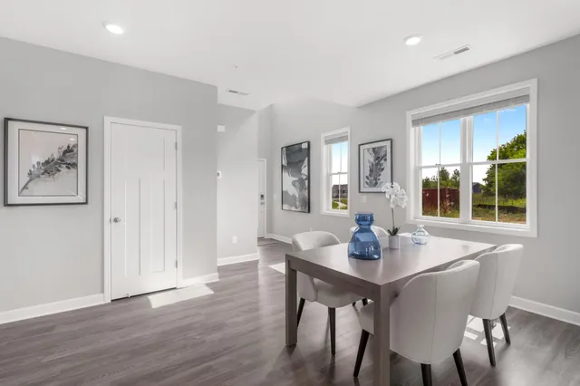 $3,625 | 9297 4th Street North, Lake Elmo, MN 55042