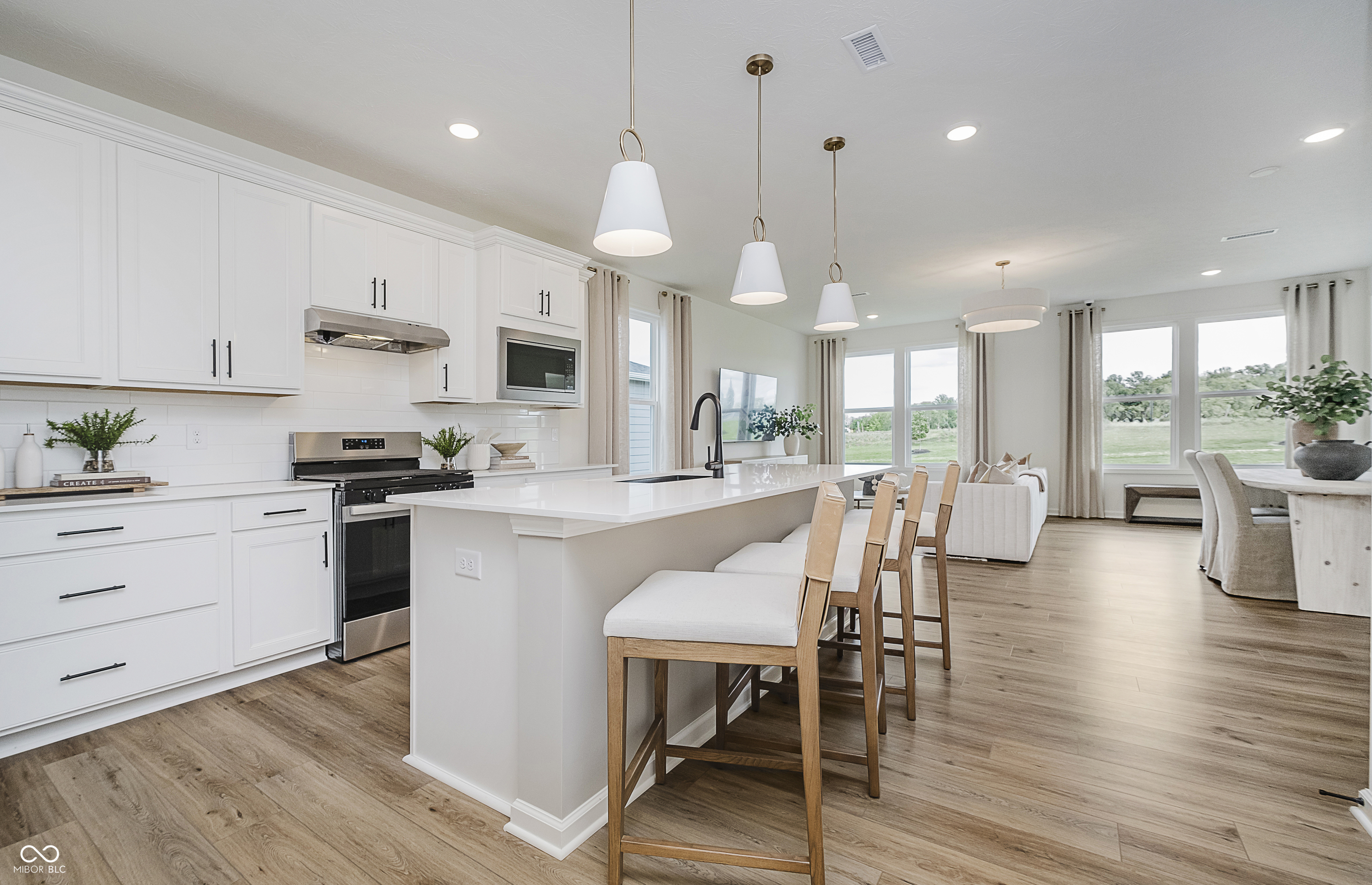 3118 Balsamroot Road Greenwood, IN 46143 - Photo 2 of 34 Gallery Image 2