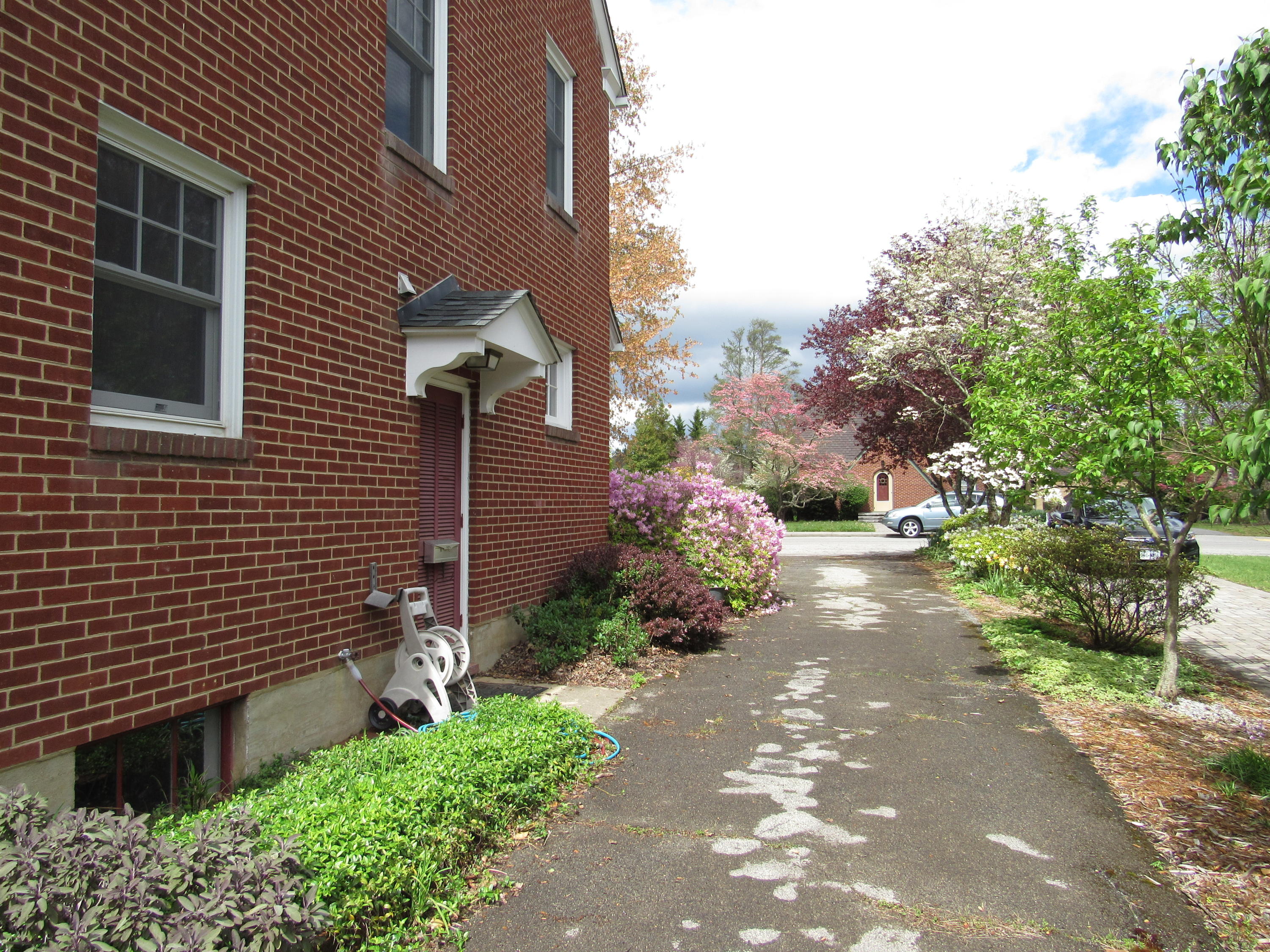 902 Draper Road Southwest Blacksburg, VA 24060 - Photo 11 of 69 IMG_8196