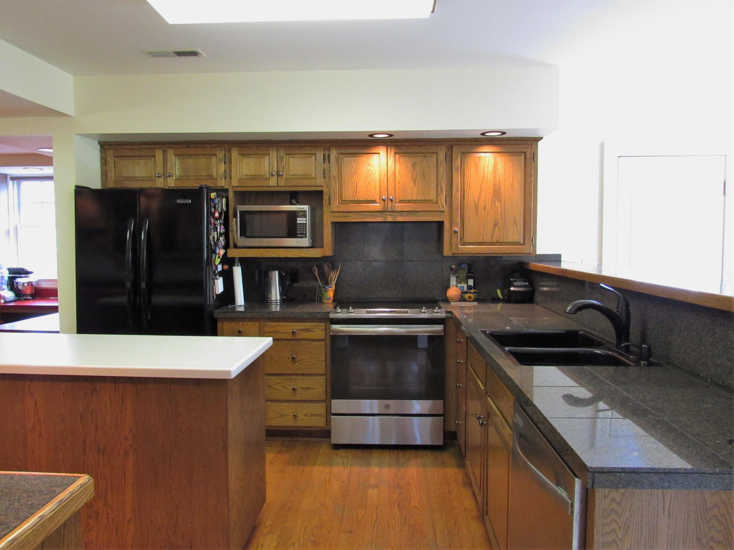 902 Draper Road Southwest Blacksburg, VA 24060 - Photo 29 of 69 IMG_8220