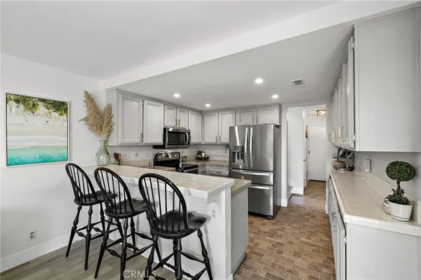 $1,429,000 | 28765 Calle Vista, Laguna Niguel, CA 92677