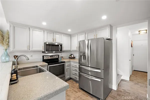 $1,429,000 | 28765 Calle Vista, Laguna Niguel, CA 92677