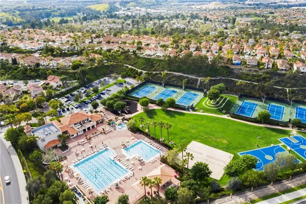 $1,429,000 | 28765 Calle Vista, Laguna Niguel, CA 92677