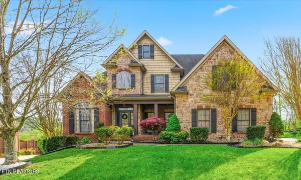 $769,900 | 2421 Brooke Willow Boulevard, Knoxville, TN 37932