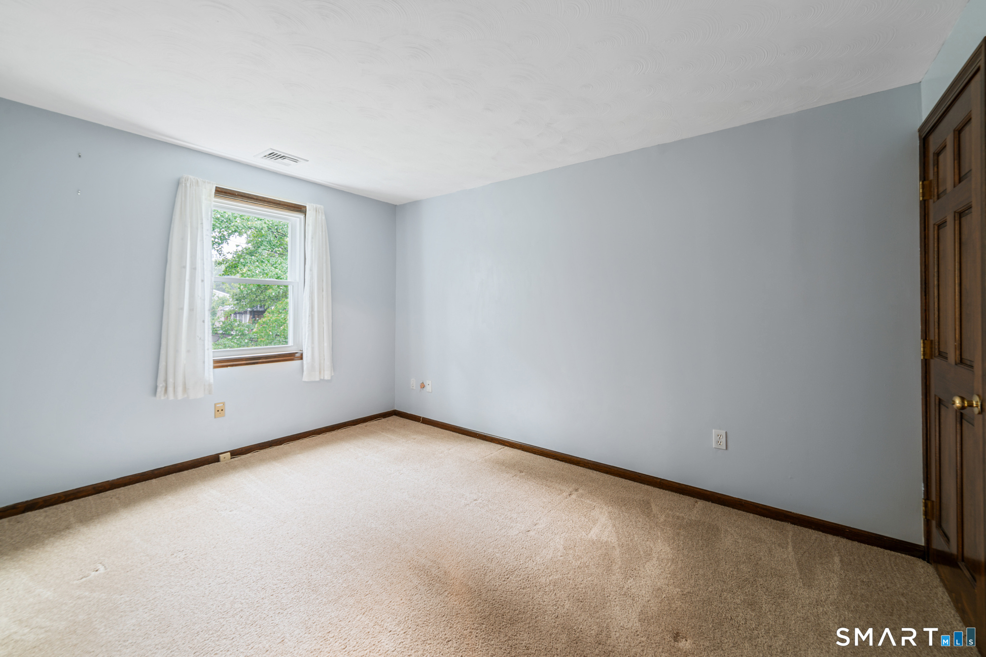 548 Beecher Road Wolcott, CT 06716 - Photo 21 of 36