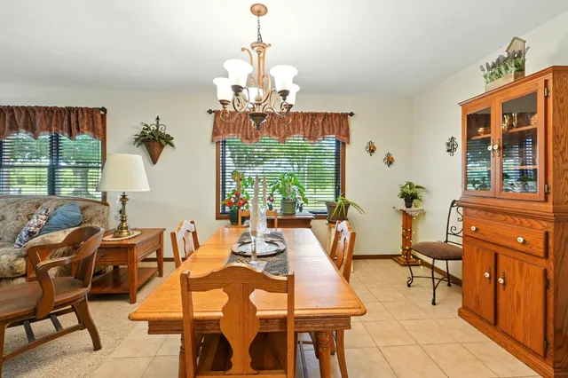 $409,400 | 7555 West River Road, South Whitley, IN 46787