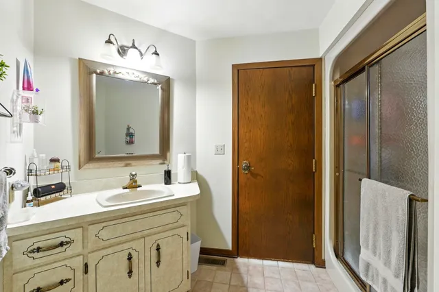 $409,400 | 7555 West River Road, South Whitley, IN 46787