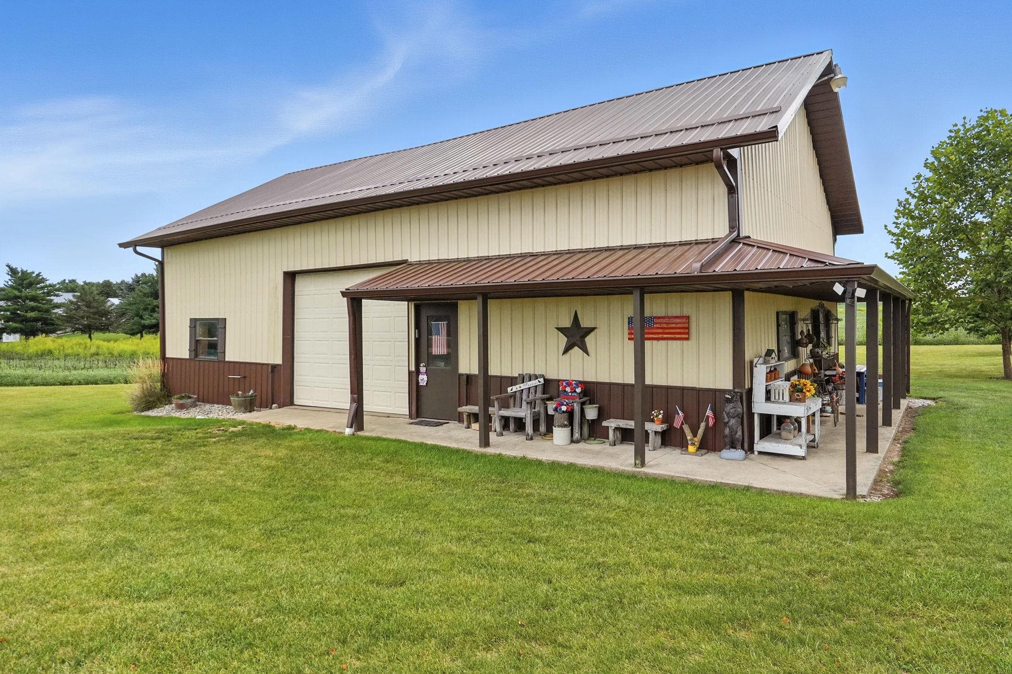 7555 West River Road South Whitley, IN 46787 - Photo 28 of 36