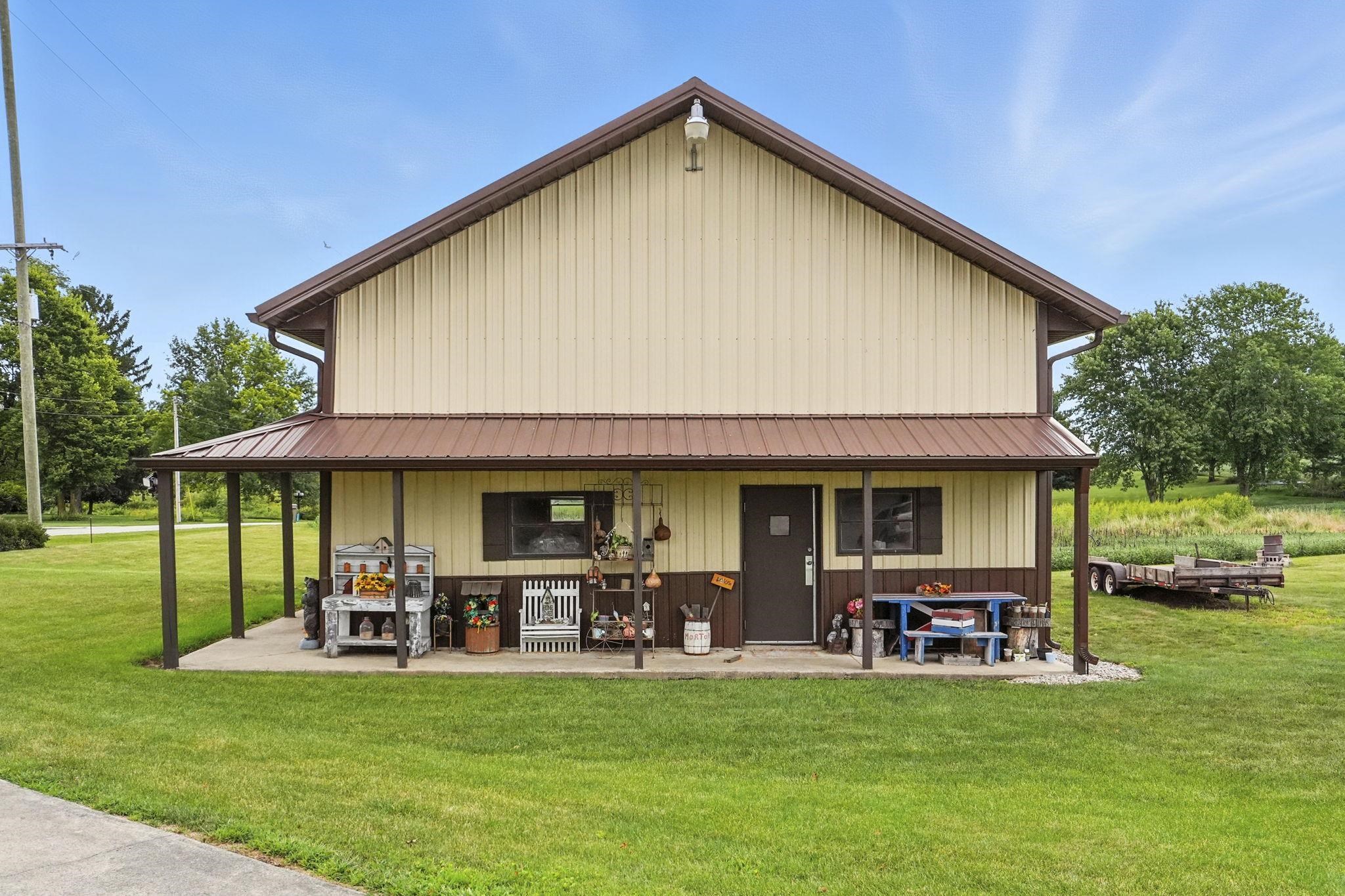 7555 West River Road South Whitley, IN 46787 - Photo 29 of 36