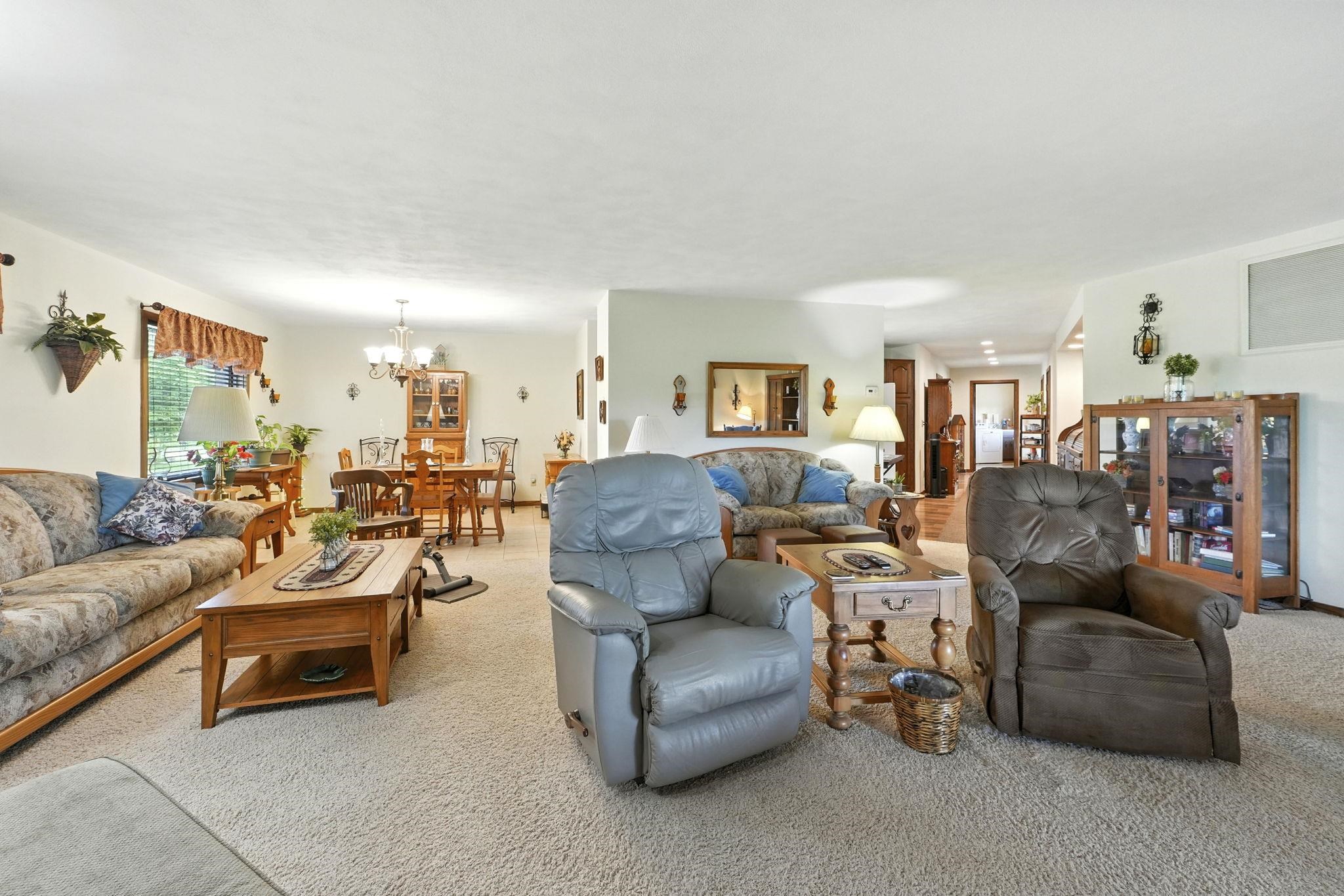 7555 West River Road South Whitley, IN 46787 - Photo 9 of 36