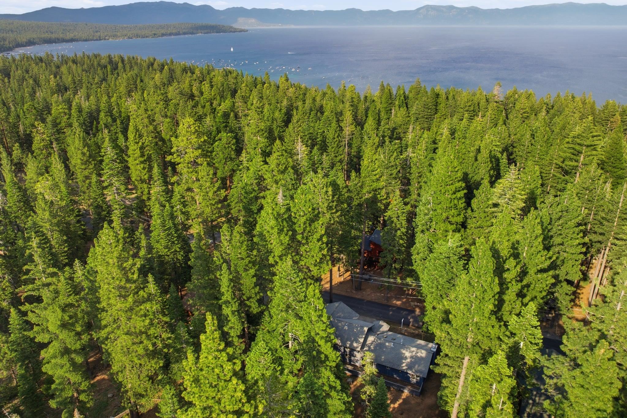836 Holly Road Tahoe City, CA 96145 - Photo 3 of 23