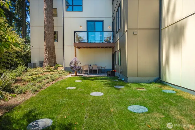 $4,800,000 | 10823 Southeast 12th Street, Bellevue, WA 98004