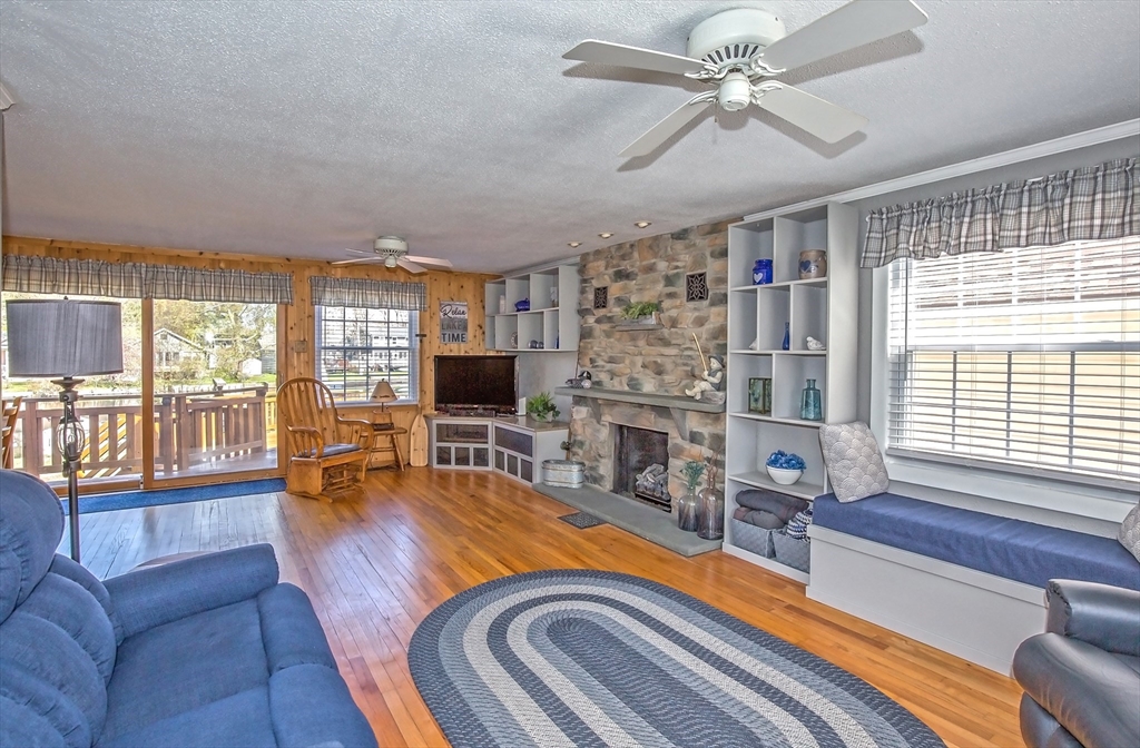 145 Cottage Road Enfield, CT 06082 - Photo 5 of 42 Gallery Image 5