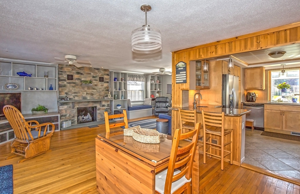 145 Cottage Road Enfield, CT 06082 - Photo 8 of 42 Gallery Image 8