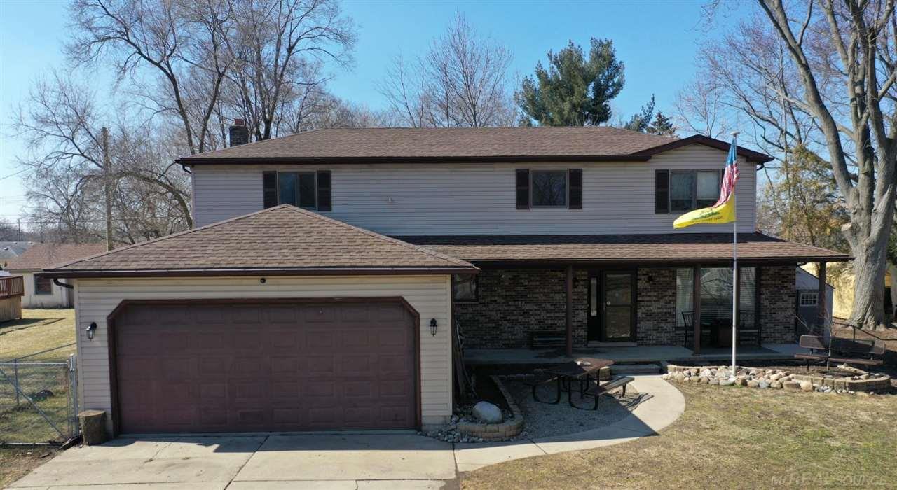 10457 Wayne Road Livonia, MI 48150 - Photo 34 of 34 50068233-33.JPG