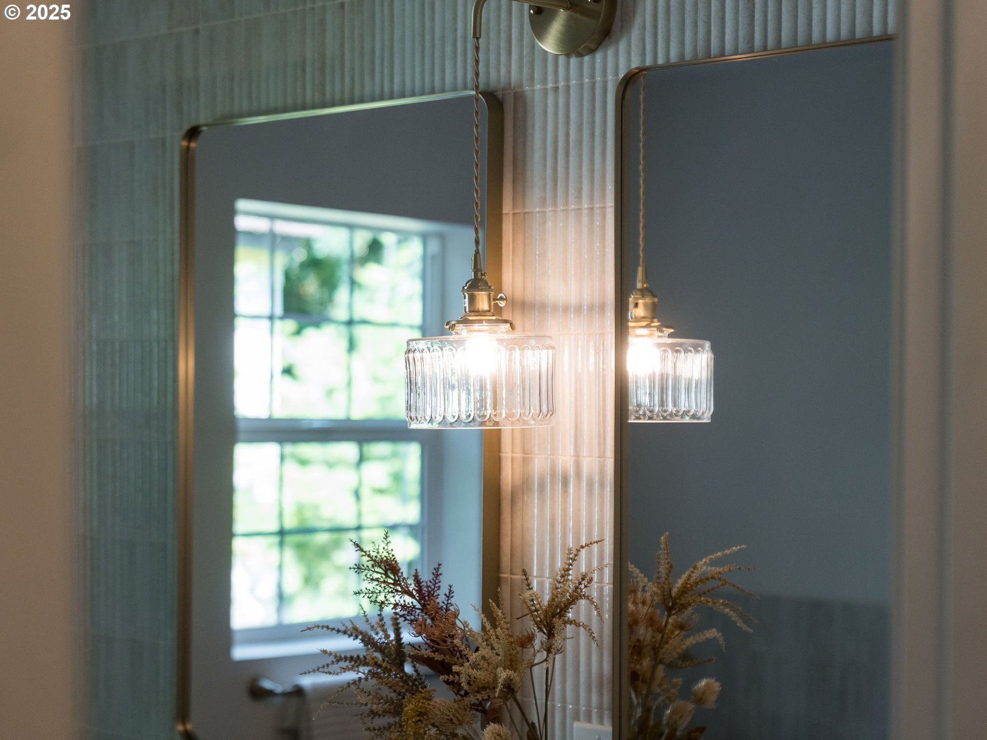 409 East McLoughlin Boulevard Vancouver, WA 98663 - Photo 25 of 48