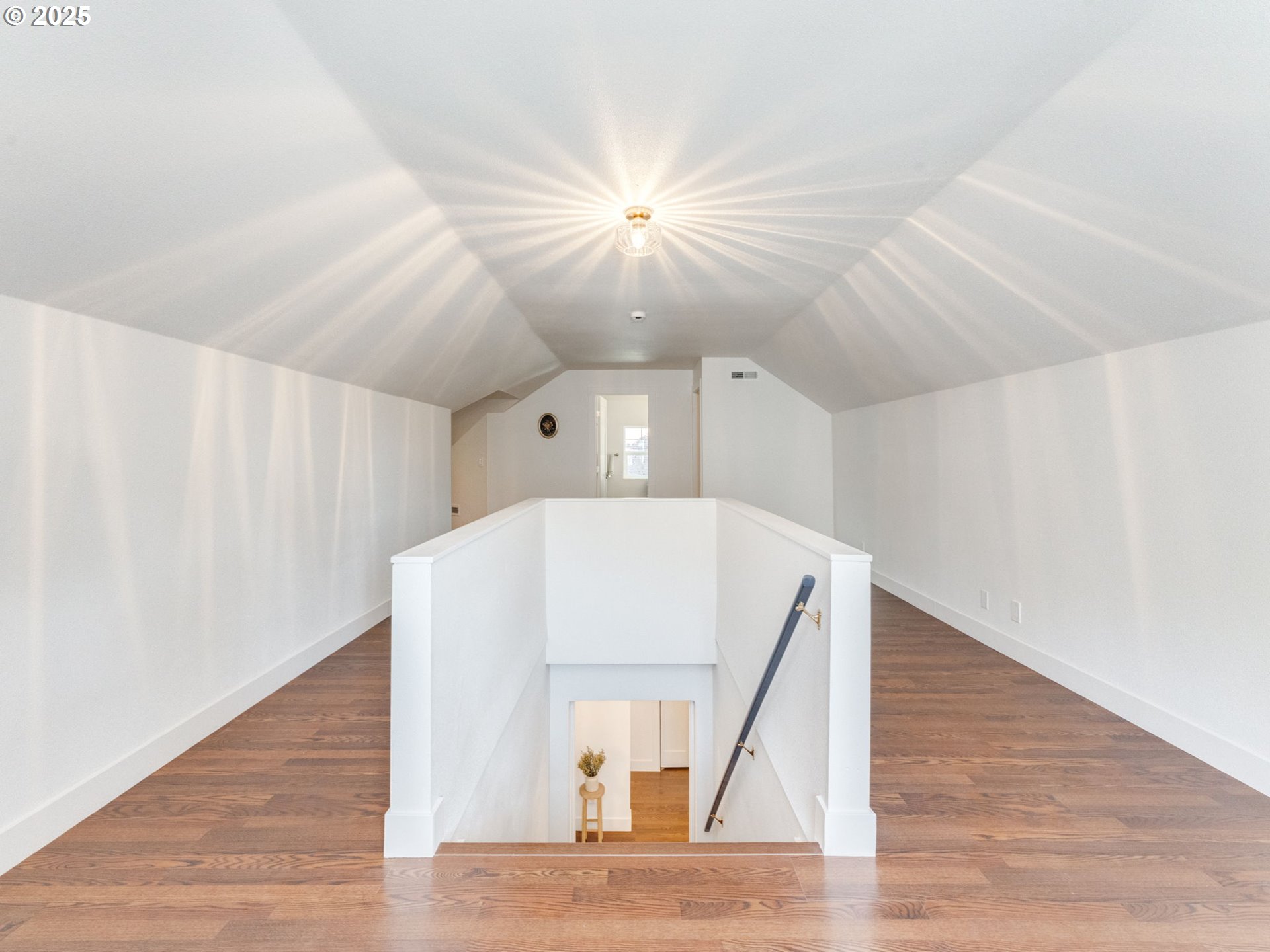 409 East McLoughlin Boulevard Vancouver, WA 98663 - Photo 26 of 48