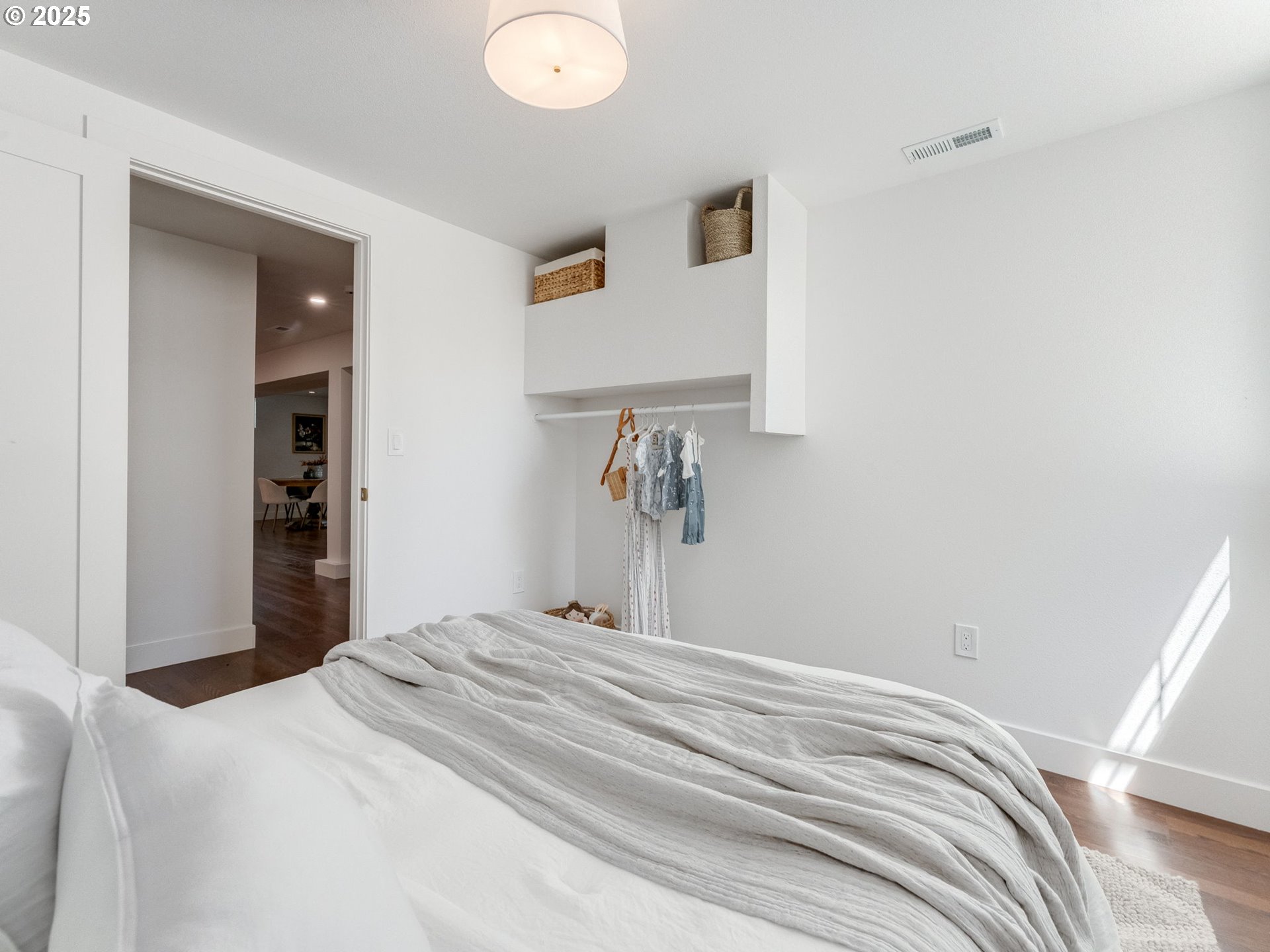 409 East McLoughlin Boulevard Vancouver, WA 98663 - Photo 33 of 48