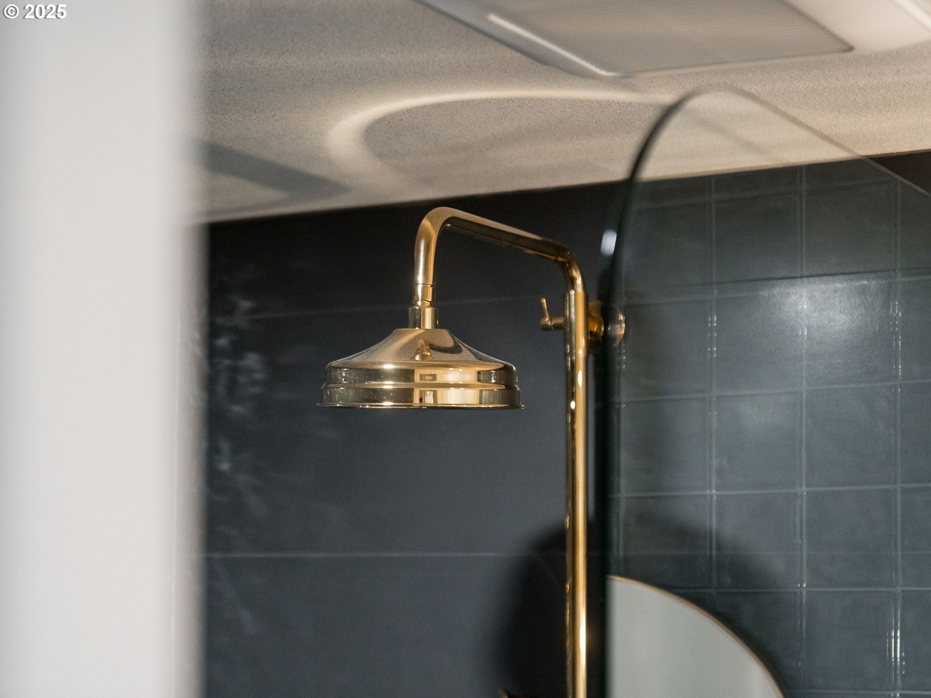 409 East McLoughlin Boulevard Vancouver, WA 98663 - Photo 35 of 48