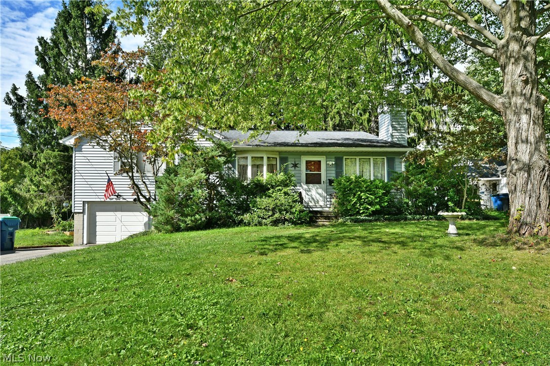 884 Keefer Road Girard, OH 44420 - Photo 3 of 50 Gallery Image 3