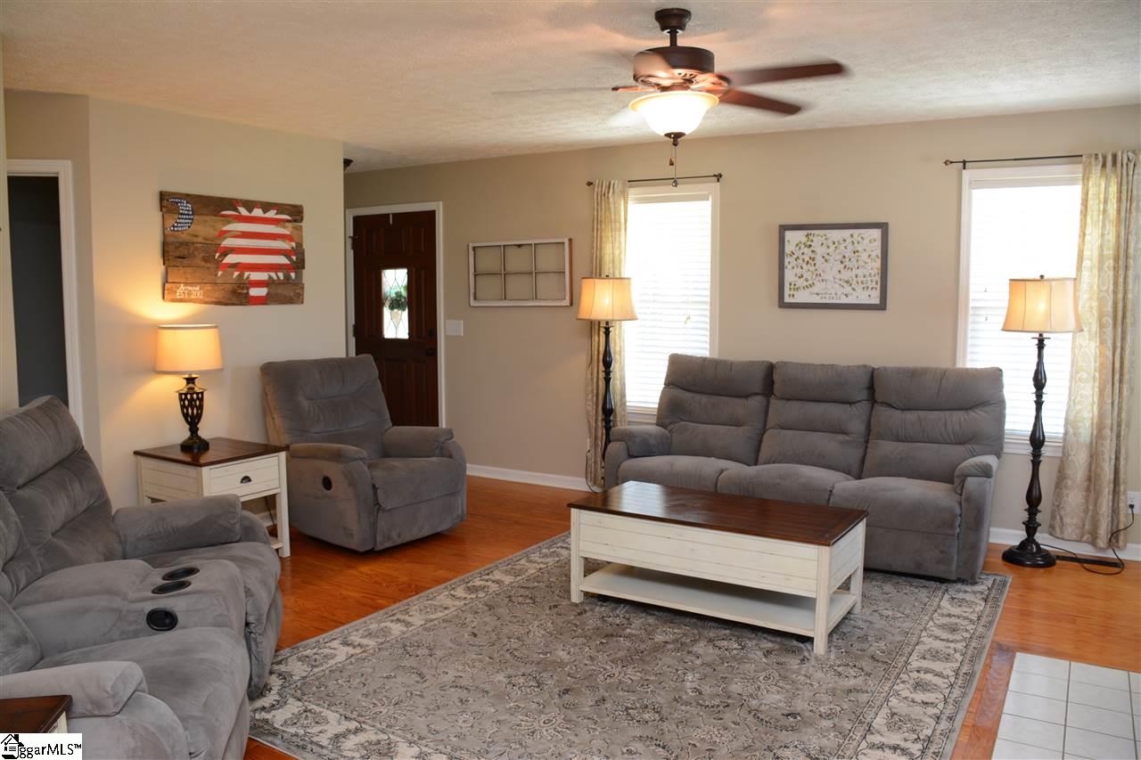 701 White Horse Rd Extension Travelers Rest, SC 29690 - Photo 12 of 33 Gallery Image 12