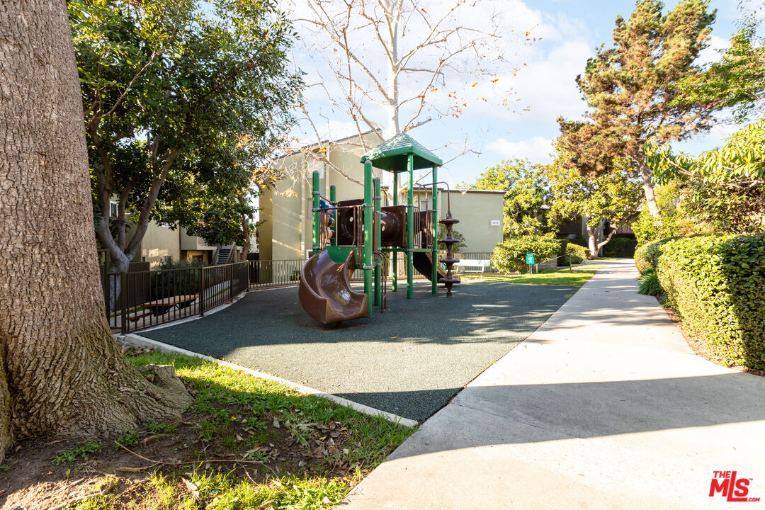 4804 Hollow Corner Road, Unit 125 Culver City, CA 90230 - Photo 40 of 43 a view of outdoor space with seating