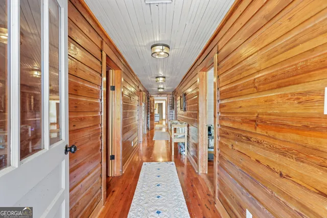 a view of a entryway